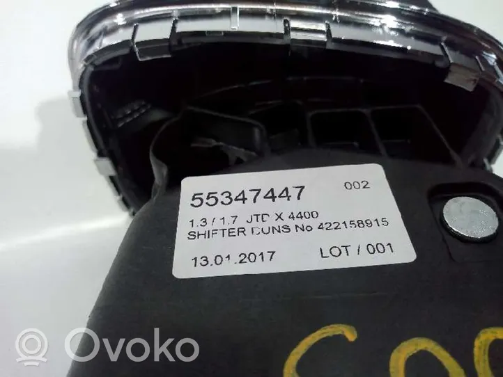 Opel Corsa E Pavarų perjungimo mechanizmas (kulysa) (salone) 