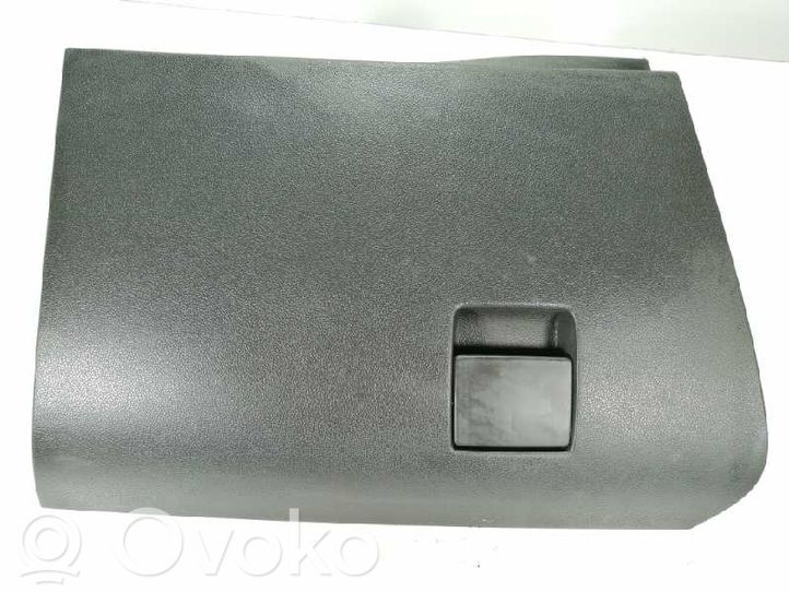 Opel Astra H Glove box, 39.87 € RRR