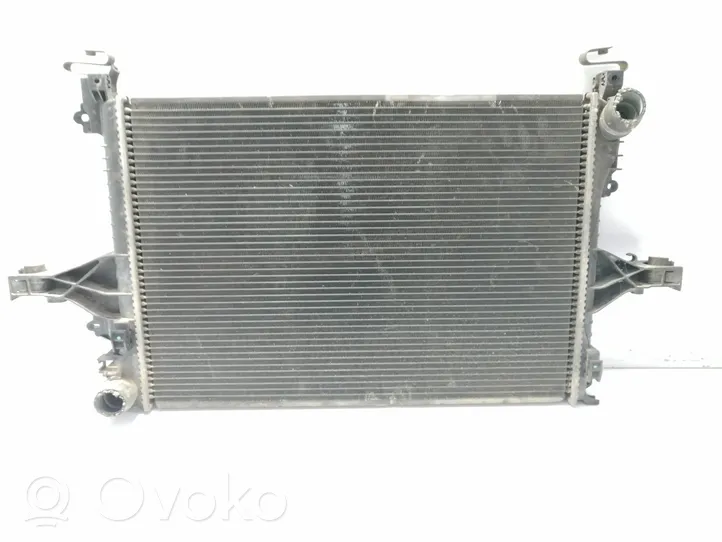 Volvo XC70 Radiateur de refroidissement 