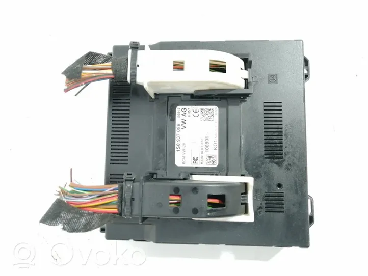 Volkswagen Up Fuse module 1S0937086