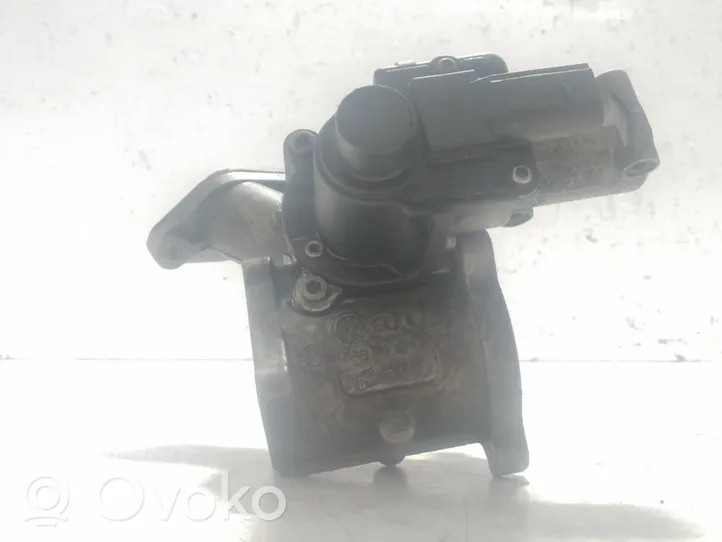 Volkswagen Eos EGR valve 03G129637A