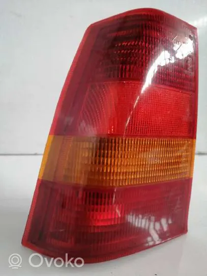 Opel Kadett E Lampa tylna 