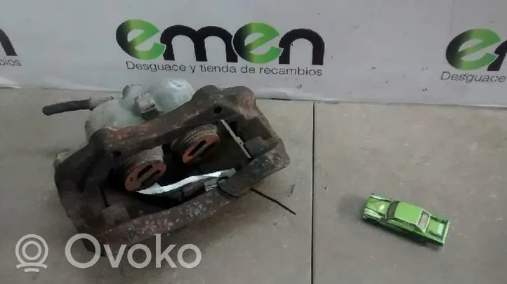 Nissan Vanette Caliper de freno delantero 