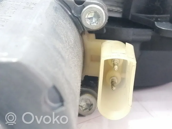 Ford Fiesta Elektryczny podnośnik szyby drzwi przednich 0130821938