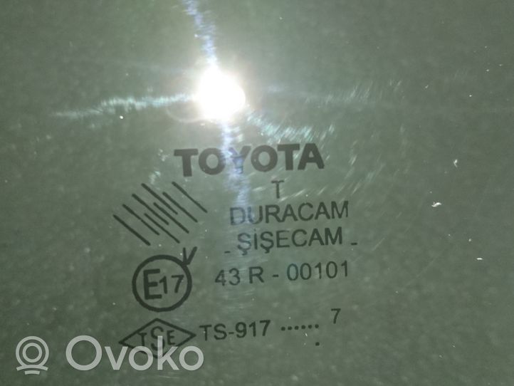 Toyota Corolla Verso AR10 Szyba drzwi tylnych 