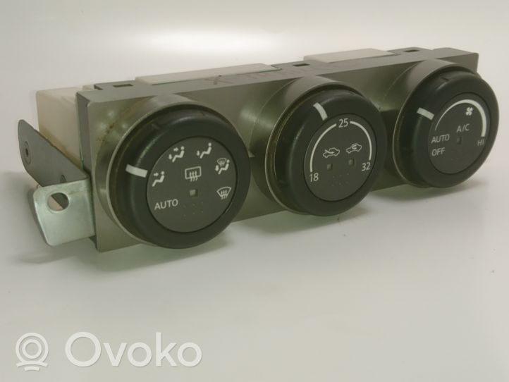 Nissan X-Trail T30 Gaisa kondicioniera / klimata kontroles / salona apsildes vadības bloks (salonā) 