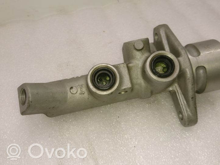 Toyota Corolla Verso AR10 Master brake cylinder 