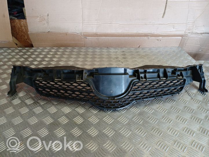 Toyota Auris 150 Maskownica / Grill / Atrapa górna chłodnicy 