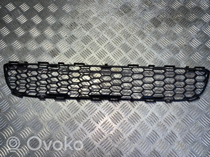 Toyota Corolla Verso AR10 Grille inférieure de pare-chocs avant 