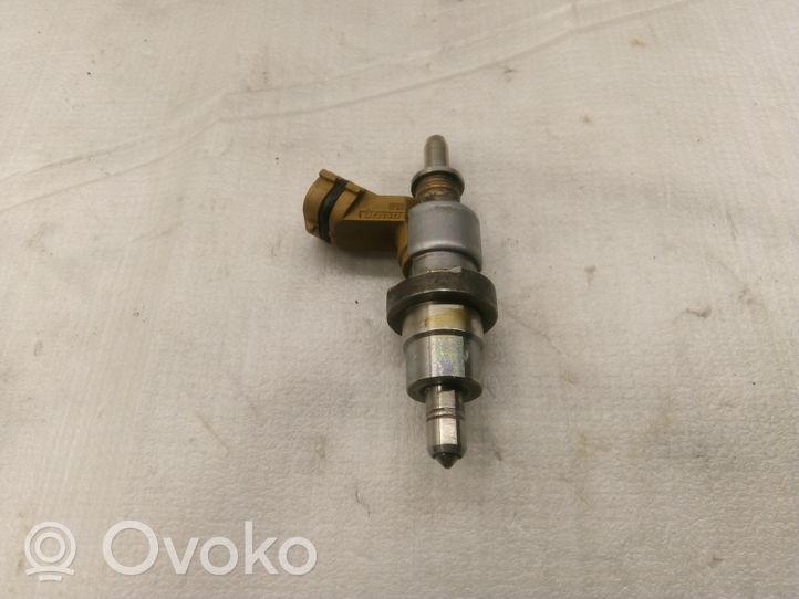 Toyota Corolla Verso AR10 Fuel injector 
