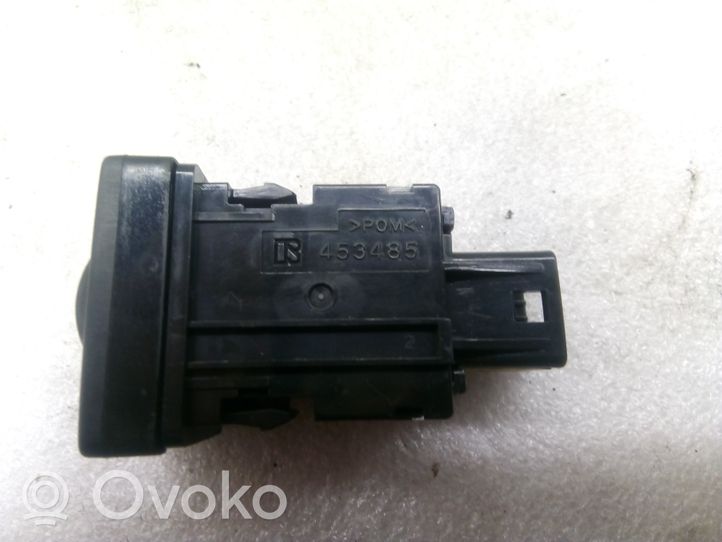 Toyota Avensis T270 Interruptor de calefacción del asiento 453485