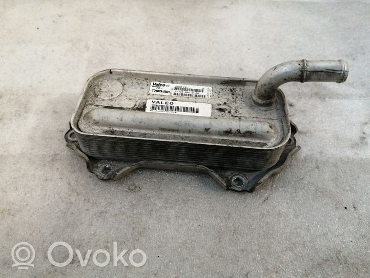 Toyota Avensis T250 Supporto di montaggio del filtro dell’olio 