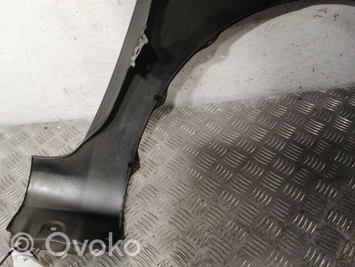 Toyota Auris 150 Błotnik przedni 