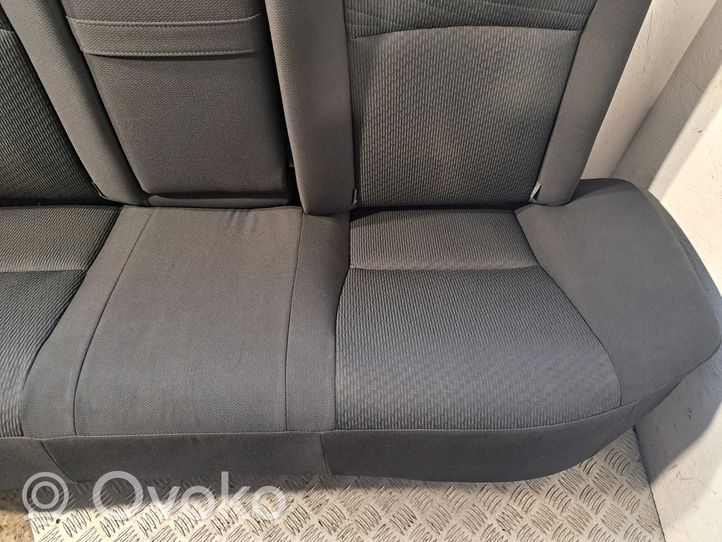 Toyota Avensis T270 Juego del asiento 