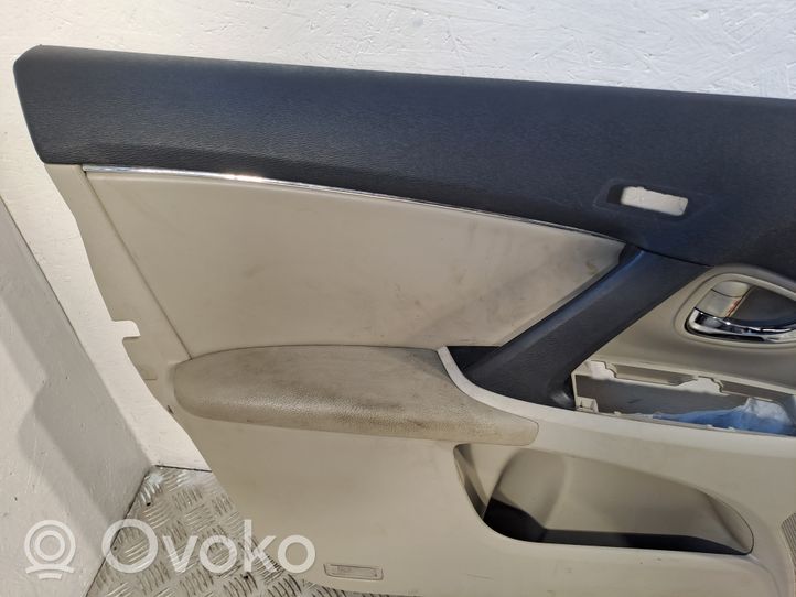 Toyota Avensis T270 Set di rivestimento sedili e portiere 