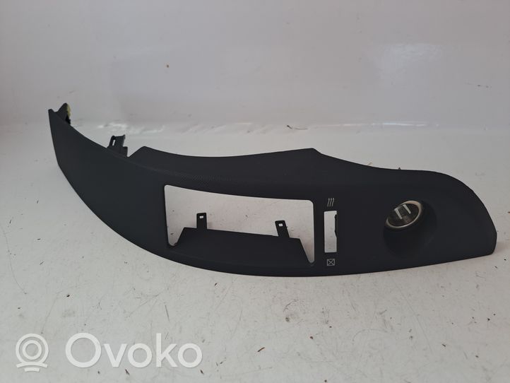 Toyota Corolla Verso AR10 Panneau de garniture console centrale 