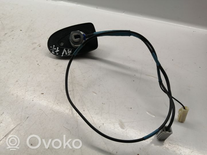 Toyota Avensis T270 Radion antenni 