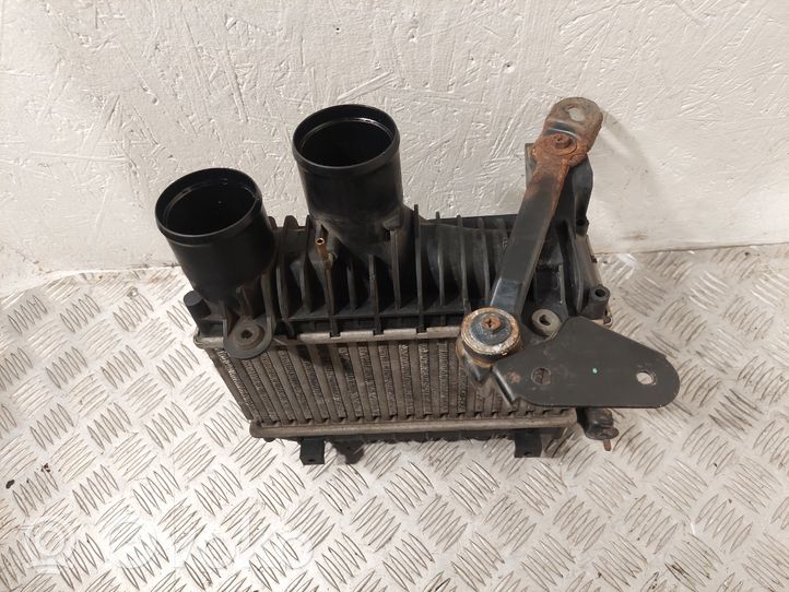 Toyota Corolla Verso AR10 Intercooler air channel guide 