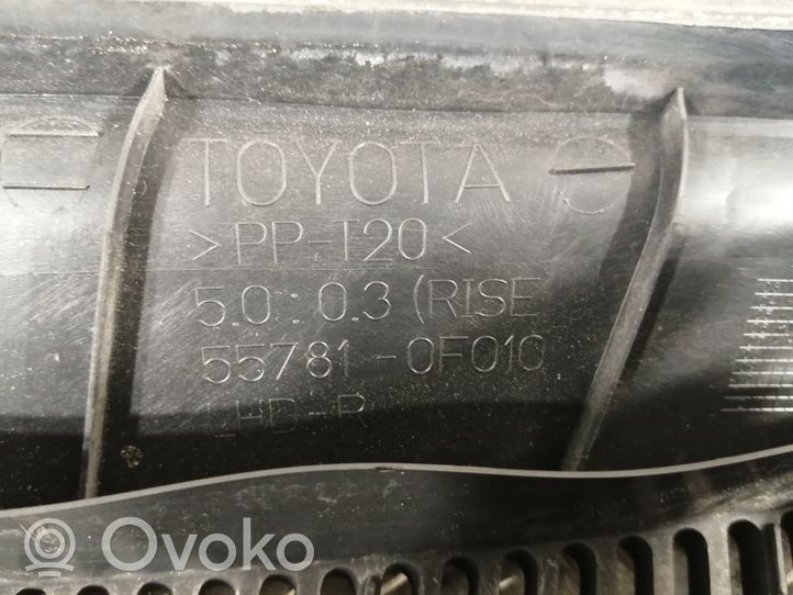 Toyota Corolla Verso AR10 Listwa szyby czołowej / przedniej 