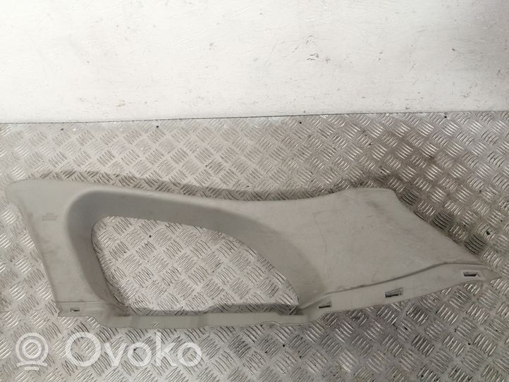 Toyota Avensis T270 (D) garniture de pilier (haut) 