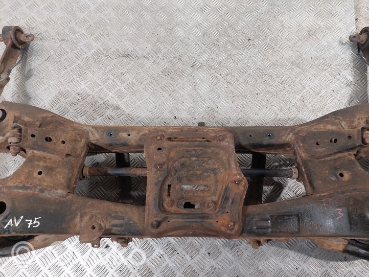 Toyota Avensis T270 Aizmugurējais tilts 4874005060