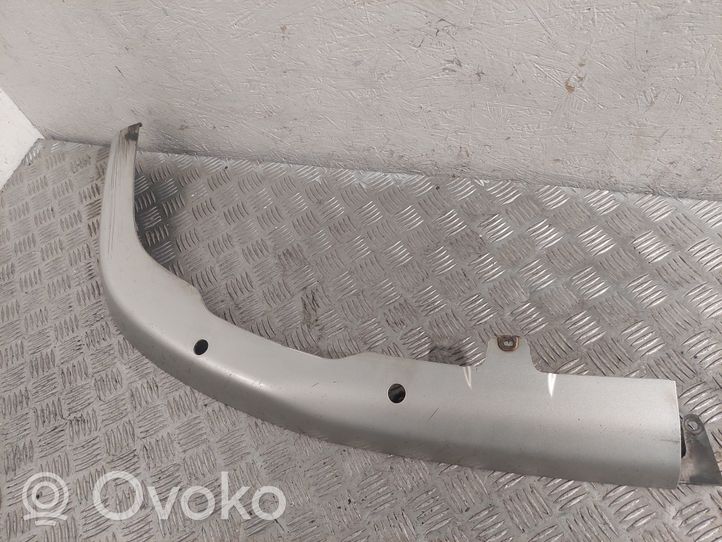 Toyota Corolla Verso AR10 Lame de pare-chocs avant 768520F020