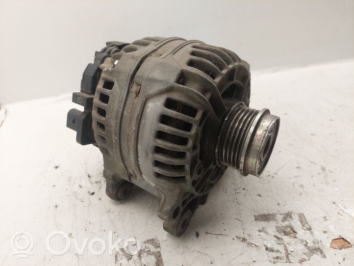 Volkswagen Sharan Generatore/alternatore 028903028E