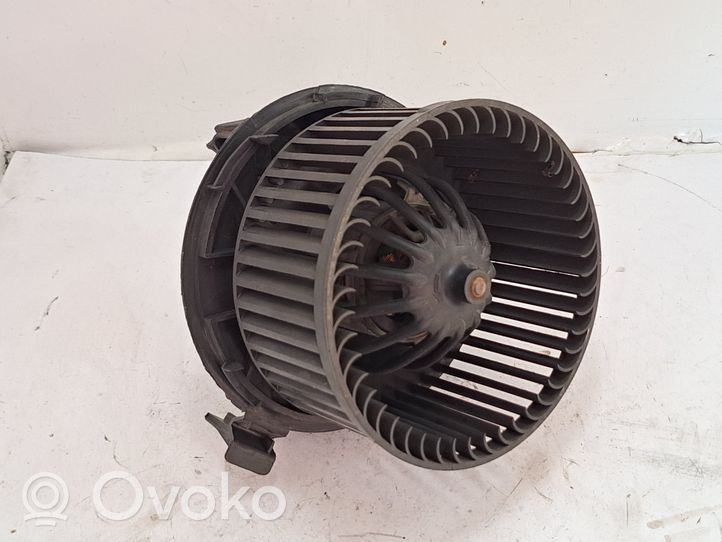 Nissan Note (E11) Mazā radiatora ventilators 272269U01A