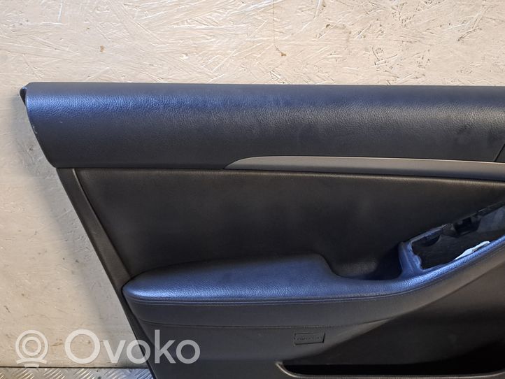 Toyota Avensis T250 Set di rivestimento sedili e portiere 