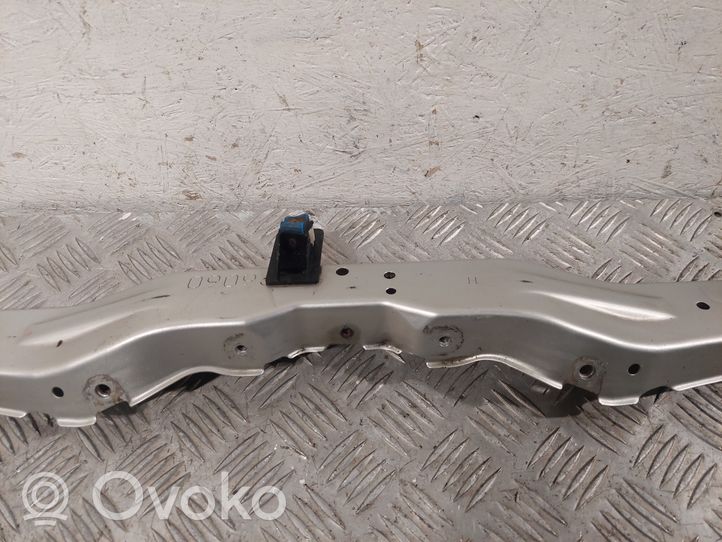 Toyota Avensis T250 Staffa del pannello di supporto del radiatore parte superiore 