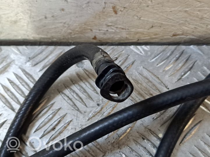 Toyota Avensis T250 Headlight washer hose/pipe 