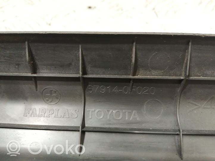 Toyota Verso Copertura del rivestimento del sottoporta anteriore 