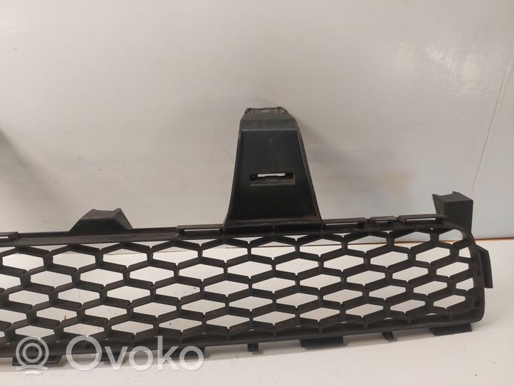 Toyota Corolla Verso AR10 Grille inférieure de pare-chocs avant 