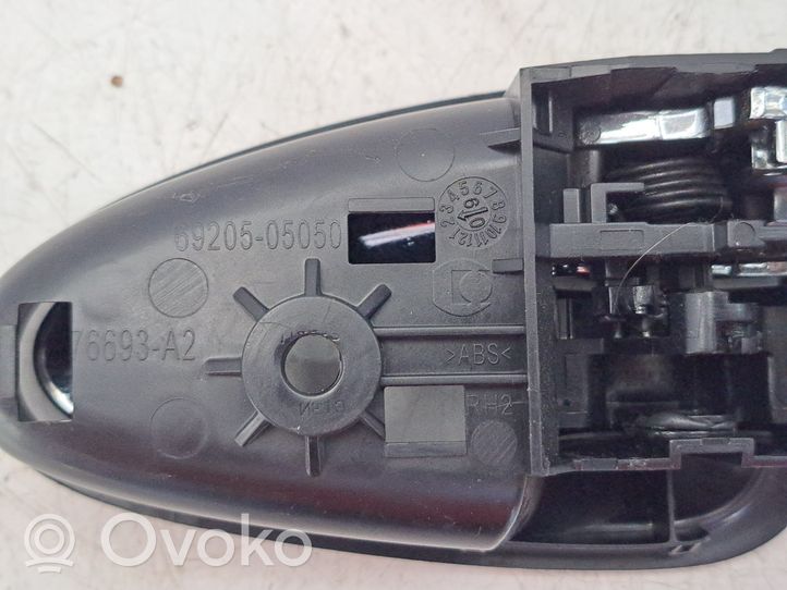 Toyota Avensis T270 Etuoven sisäkahva 76693A2