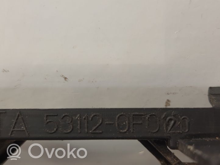 Toyota Corolla Verso AR10 Grille inférieure de pare-chocs avant 