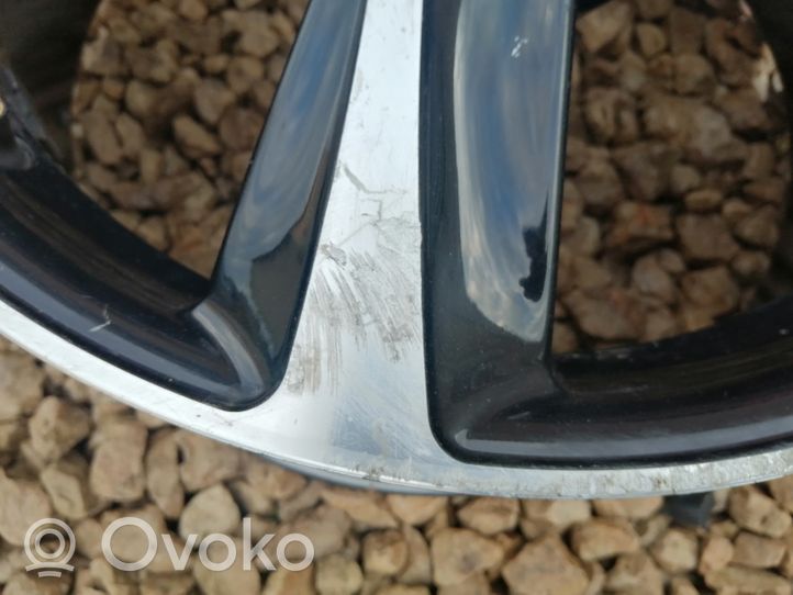 Toyota Auris 150 Felgi aluminiowe R18 825808