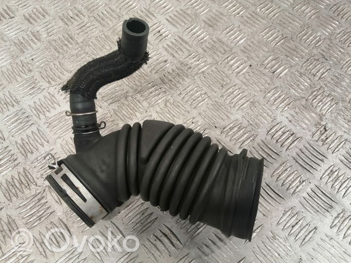 Toyota Verso Turbo air intake inlet pipe/hose 