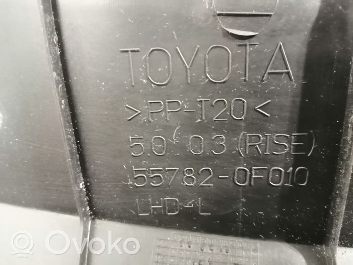 Toyota Corolla Verso AR10 Listwa szyby czołowej / przedniej 