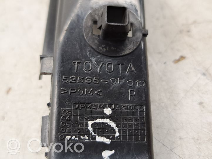 Toyota Corolla Verso AR10 Support de montage de pare-chocs avant 