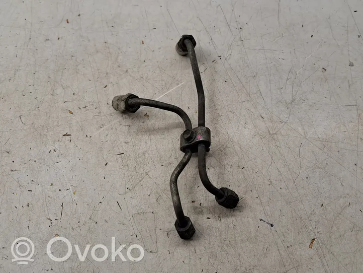 Toyota Corolla Verso AR10 Tuyau d'alimentation d'injecteur de carburant 