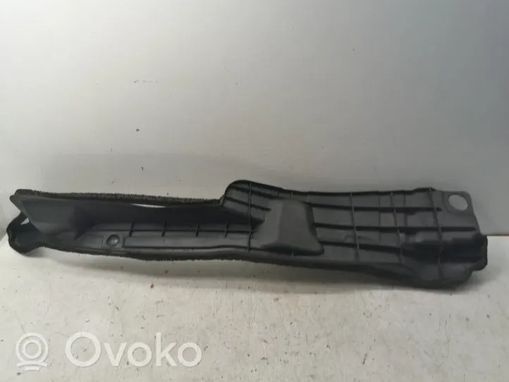 Toyota Corolla Verso AR10 Panel wykończeniowy błotnika 