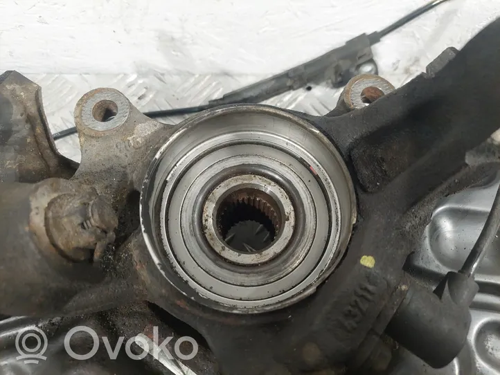 Toyota Corolla Verso AR10 Mozzo ruota anteriore 477810F010