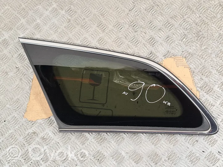Toyota Avensis T270 Seitenfenster Seitenscheibe hinten 