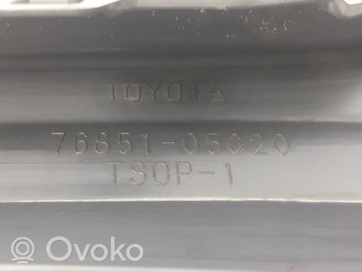 Toyota Avensis T250 Labbro del paraurti anteriore 