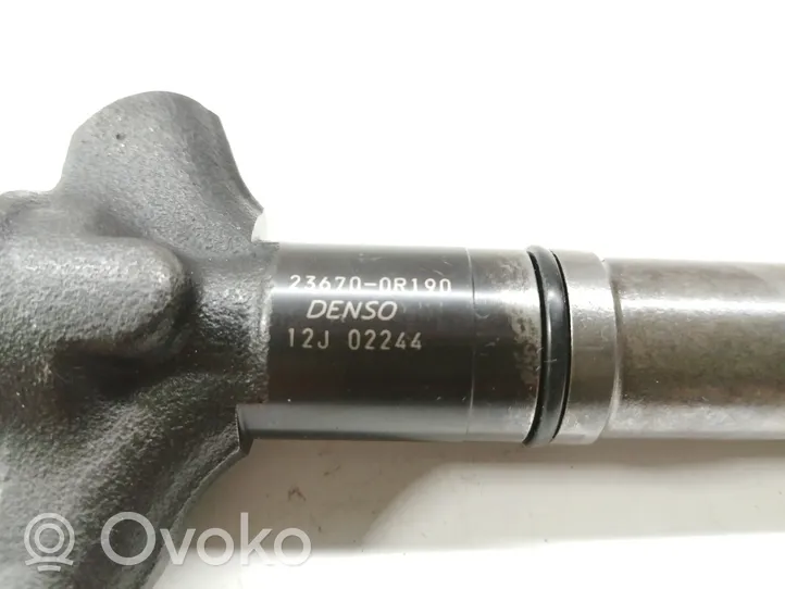Toyota Auris 150 Injektor Einspritzdüse 2367009180