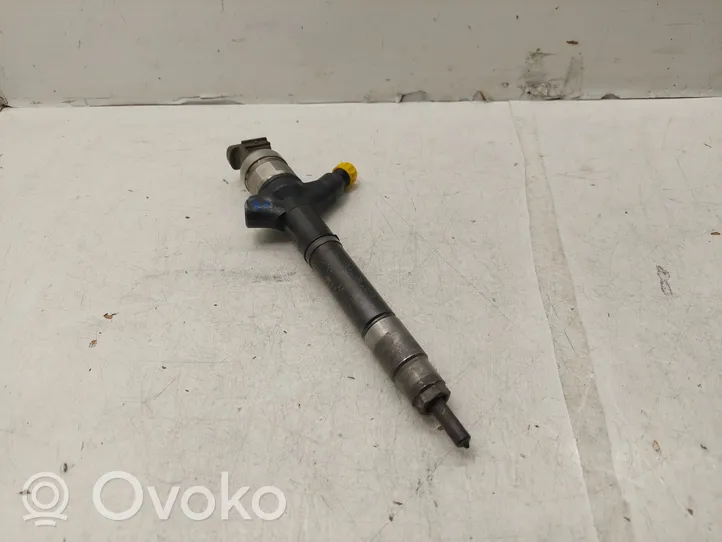 Toyota Corolla Verso AR10 Injecteur de carburant 236700R050