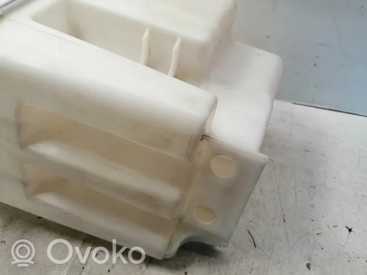 Toyota Avensis T250 Réservoir de liquide lave-glace 