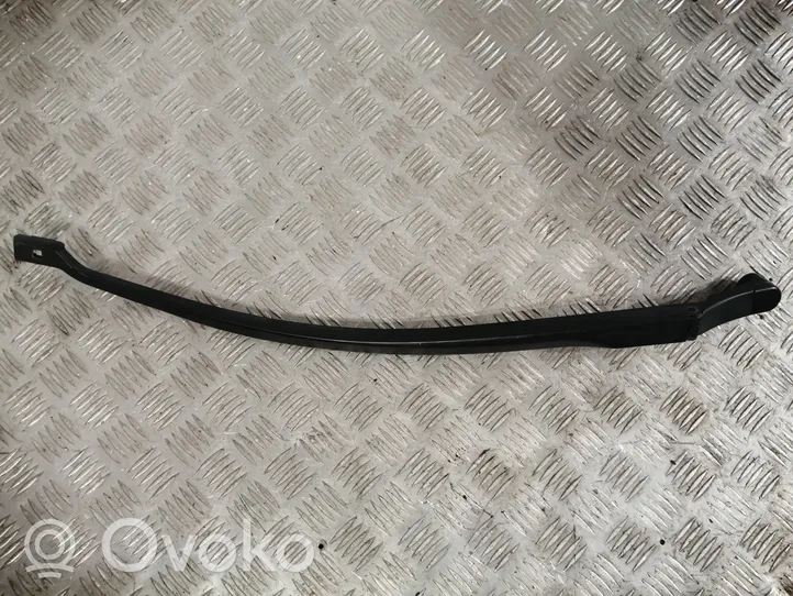 Toyota Avensis T270 Front wiper blade arm 