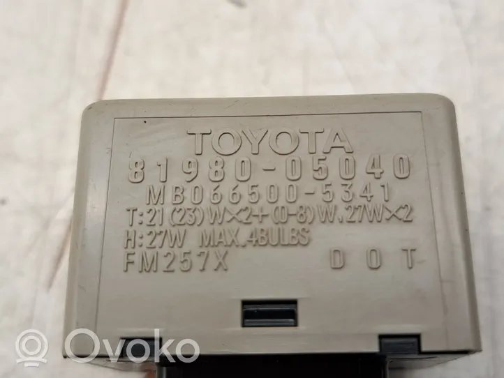 Toyota Avensis T250 Relè lampeggiatore d'emergenza MB0665005341