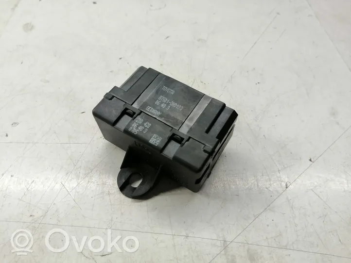 Toyota Avensis T250 Seat heating relay 